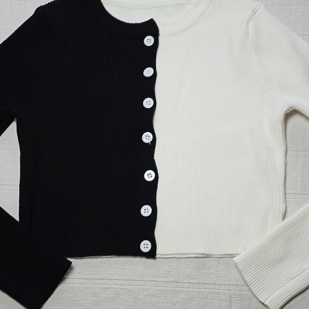 J. ING Black & White Cropped Ribbed Cardigan Women's Size Medium / Large - Picture 8 of 8